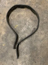 2010-2016 MERCEDES E350 W212 ENGINE BAY COWL REAR CENTER WEATHERSTRIP SEAL OEM