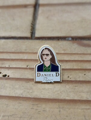 Daniel Kit Pin Pin's Pins Pin Enamel 9 Marque Vêtements Mode