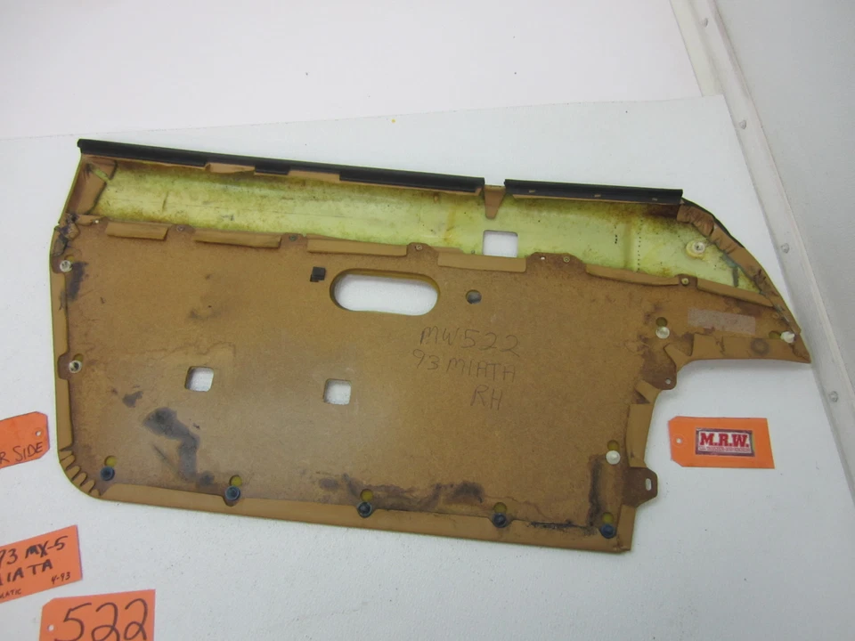 PAINEL DE PORTA LADO DIREITO DO PASSAGEIRO TAN para MAZDA MIATA MX-5 90 91 92 93 94 95 96 97 - Imagem 3 de 3