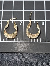 14K Kt Yellow Gold Pierced Earrings 1.6 Gram