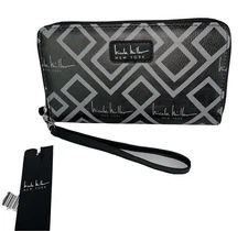 wrist wallet NICOLE MILLER BLACK WALLET ZIPPERED  NWT $48 new