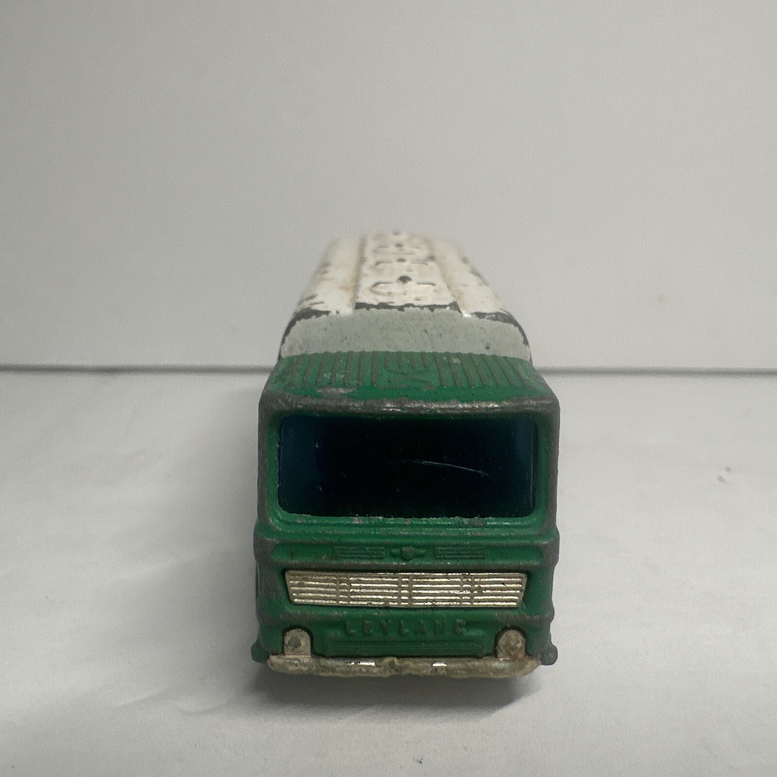 Picture 3 of 8