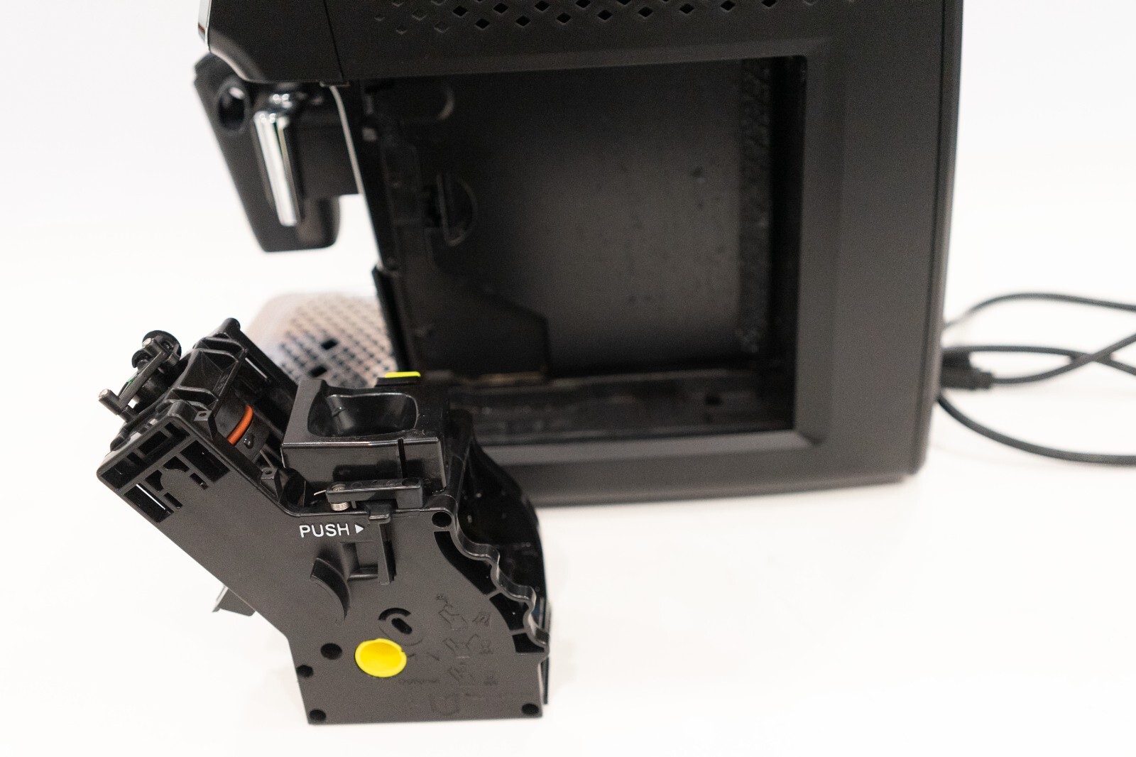 Philips 3200 SuperAutomatic Espresso Machine with LatteGo Black