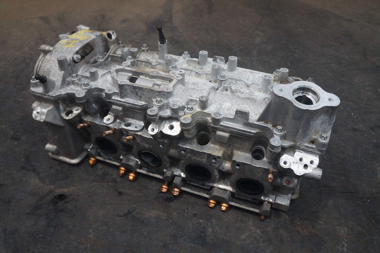 Right Engine Cylinder Head 4.0L V8 M177 Aston Martin Vantage AM6 2019 *Note*