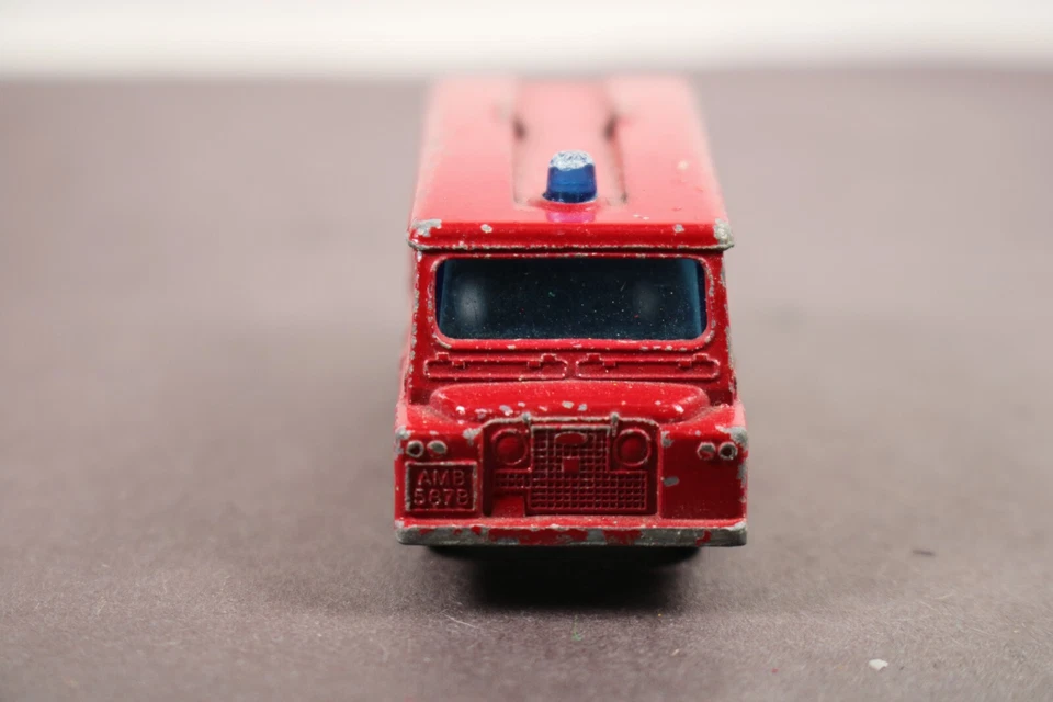 Vintage Matchbox Lesney No. 57 Land Rover Fire Truck Kent Fire Brigade England - Image 2 of 4