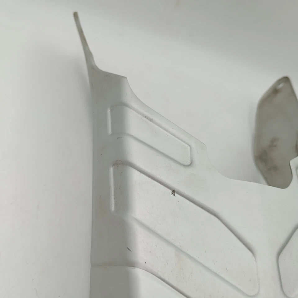 Protector silenciador escape térmico cubierta trasera Ducati 749 999 R S 46011121A Foto 4 de 4