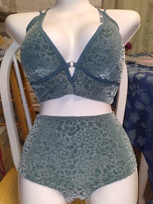 VICTORIA'S SECRET PINK FLOCKED VELVET SET BRALETTE S/C-DD PANTY M NWT
