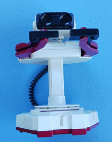 Nintendo Famicom R.O.B. Robot HVC-012 + Block Set HVC-BL CIB (No Game) Japan