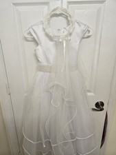 Formal White Gown With Beaded Waistband Girl Size 8 With Headband Veil