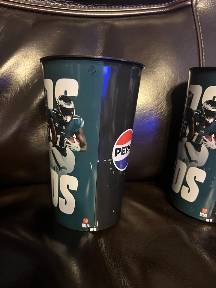 2024 PHILADELPHIA EAGLES ESTADIO TAZA DE REFRESCO LOTE DE 4 TAZAS DE PLÁSTICO CERVEZA FIESTA DUELE Foto 4 de 4