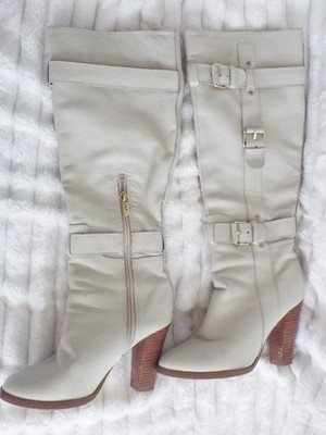 Colin Stuart Knee High LEATHER boots. Winter White/Cream. Women's Size 6.
