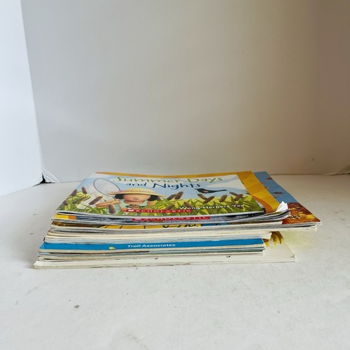 Lot of 10 Books About Seasons Science Children Instant Library Summer Spring - Picture 3 of 24