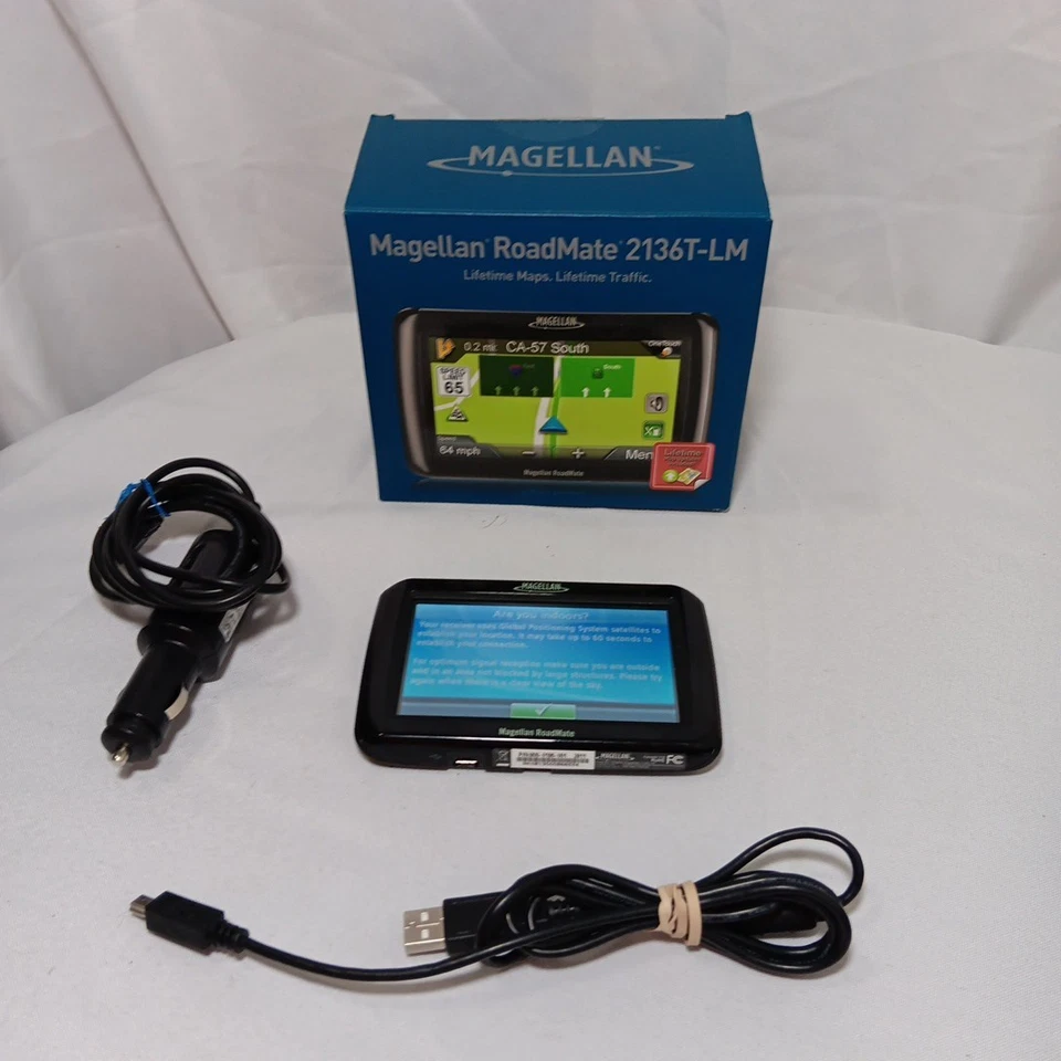 Magellan GPS RoadMate Lifetime Maps Automotive Navigator  - Image 2 of 4