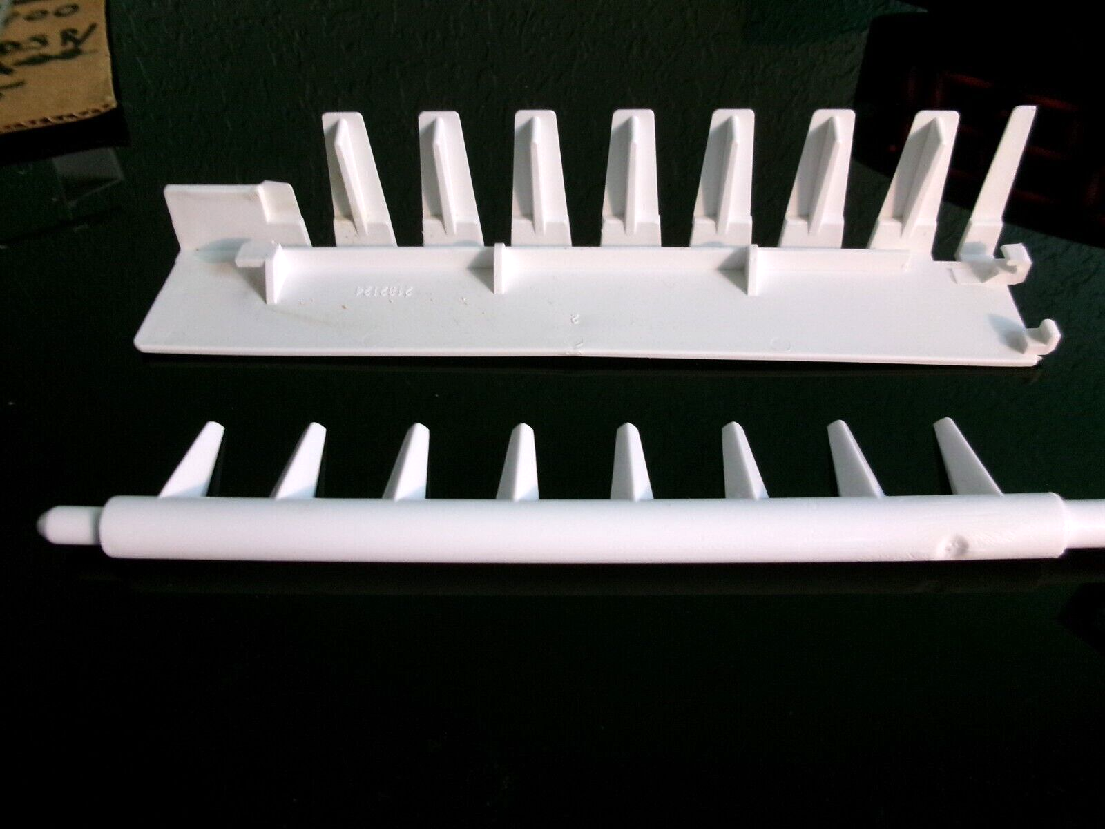 GENUINE Whirlpool Ice Maker Cube Ejector Arm WP627843 & Ice Stripper