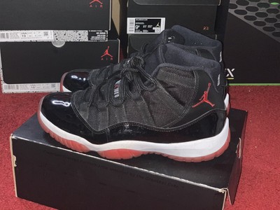 red and white retro 11