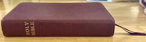 NEW UK~ Red Oxford Self Pronouncing Holy Bible Tab Indexed King James Version - Picture 3 of 12
