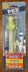 2025 Disney Parks Pez Candy Dispenser Haunted Mansion Glowing Hatbox Ghost New