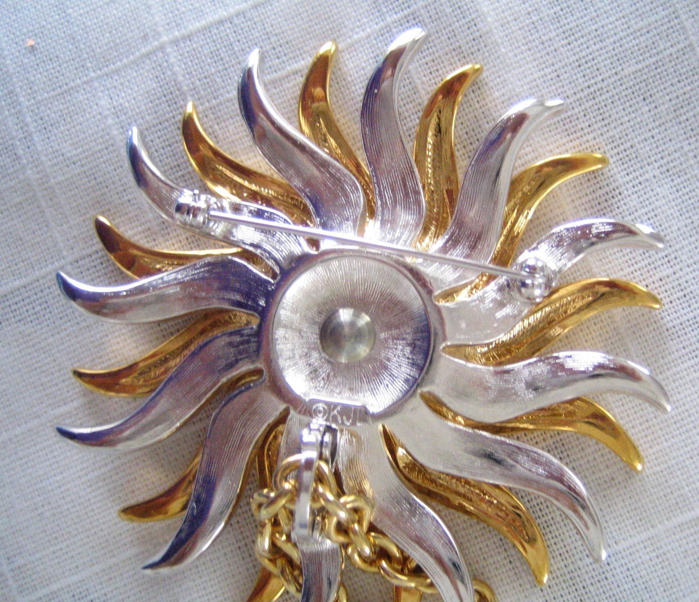 KJL Kenneth Jay Lane Gold Rhinestone Sunflower Su… - image 5