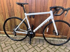 Carrera Virtuoso Road Bike 54cm Shimano Claris Disc Brakes 700c Lightweight