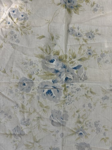 Simply SHABBY CHIC BRITISH ROSES Tablecloth Flowers 56”x 81” OBLONG Blue - Picture 5 of 10