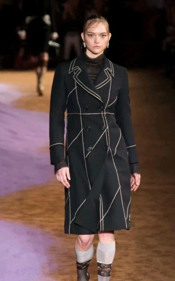 Cappotto donna Prada collezione primavera 2015 nero naturale art P662CR tg 38