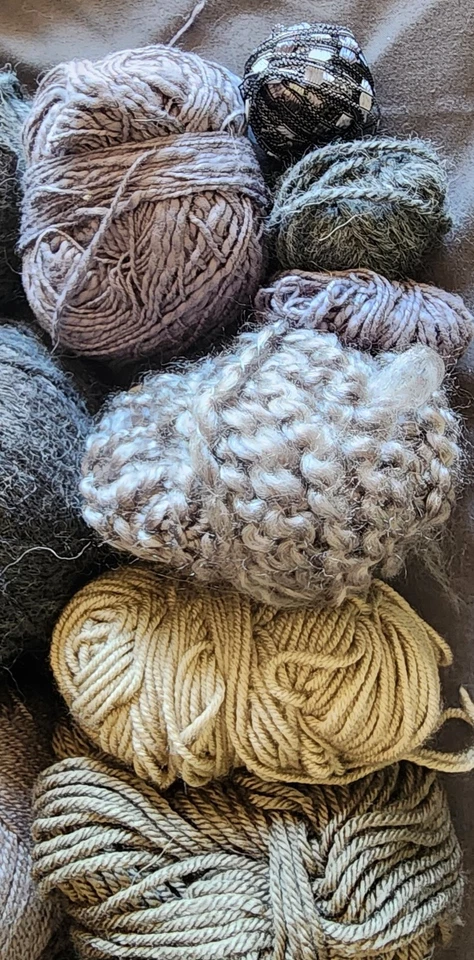 Lote de Hilados - Múltiples Colores Grises y Plata - Materiales Mezclados - Aprox 13.5oz Foto 3 de 4