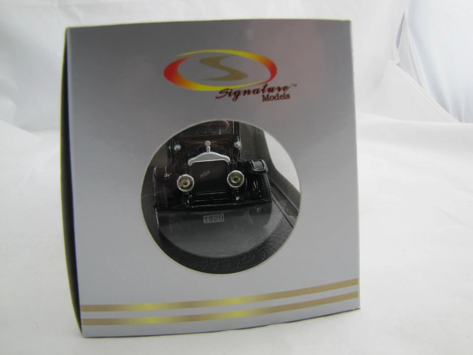 32427 Signature Models 1920 White Ambulance County Coroner - 1:32 - Bild 2 von 4