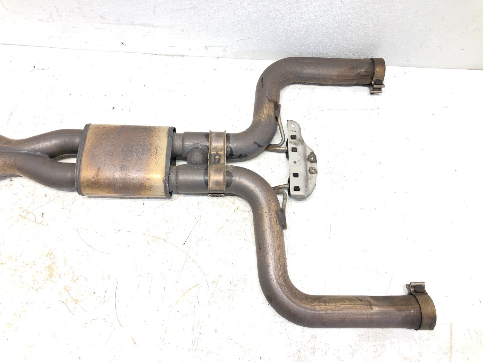 2014-2020 MASERATI QUATTROPORTE AWD 3.OL EXHAUST MID PIPE X-PIPE RESONATOR OEM