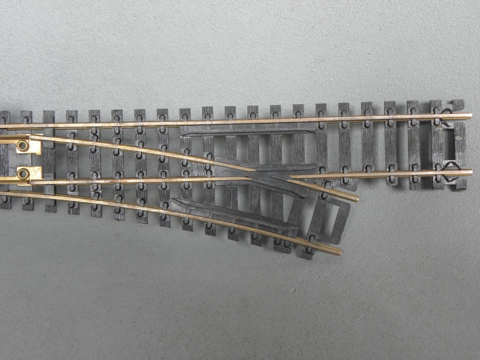 ATLAS HO / OO TRACK POINTS RIGHT HAND TURNOUT - Image 4 of 4