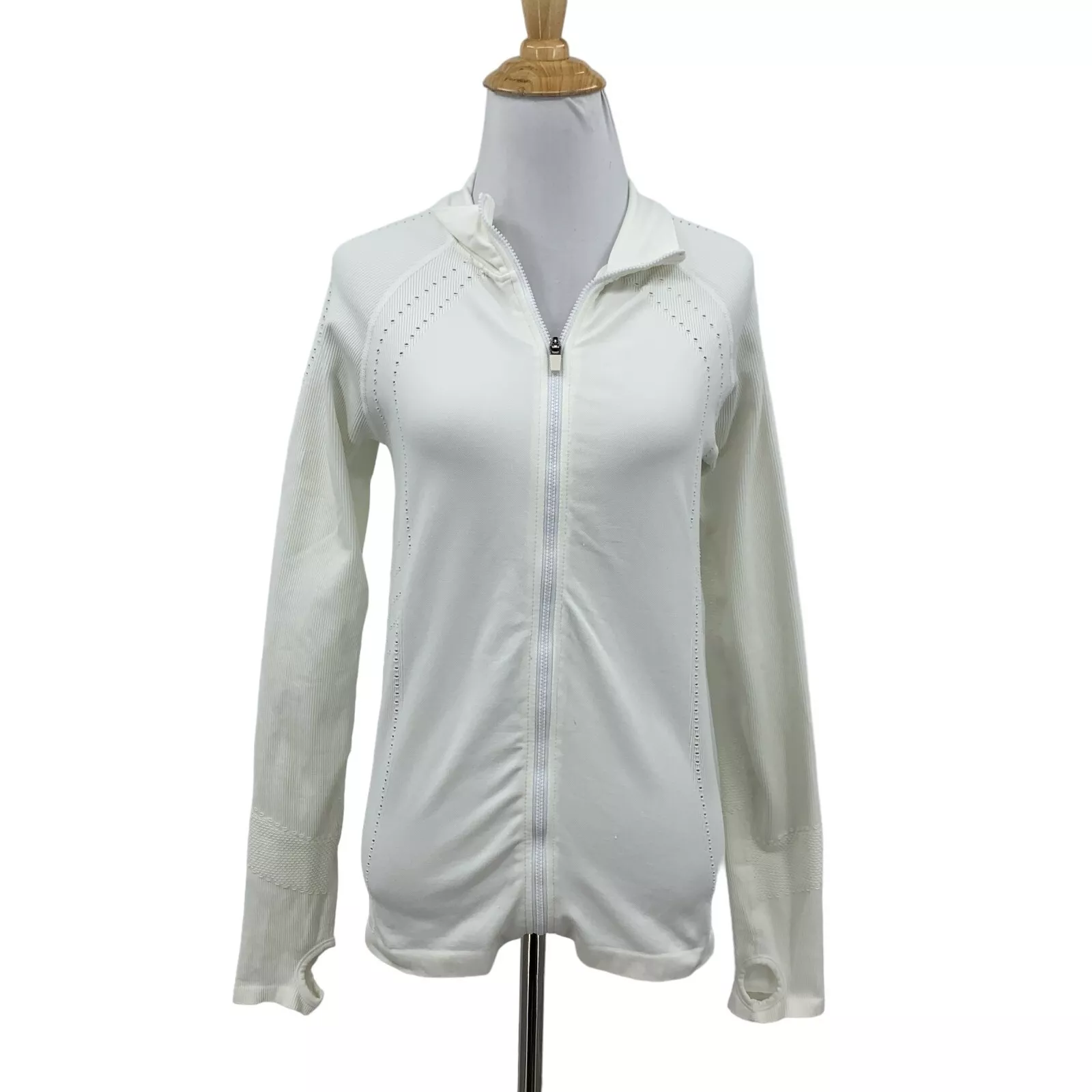 fabletics delta seamless performance zip up vented jacket