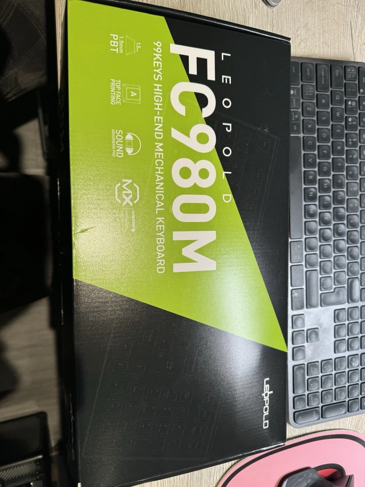 LEOPOLD FC980M 99 Keys High End Mechanical Keyboard - Image 2 of 3