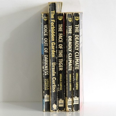 URSULA CURTISS : Select titles build your library - gothic mystery & thrillers