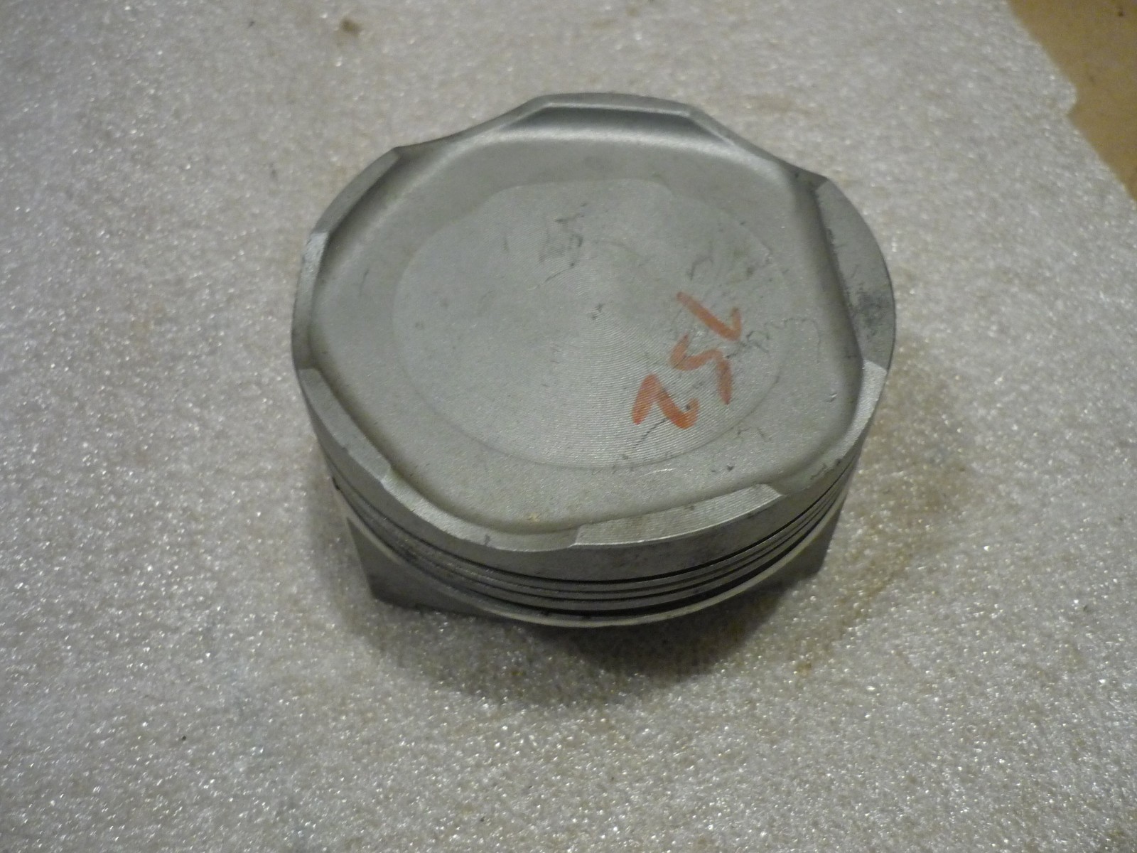 Ferrari 360 - Piston- P/N 179510