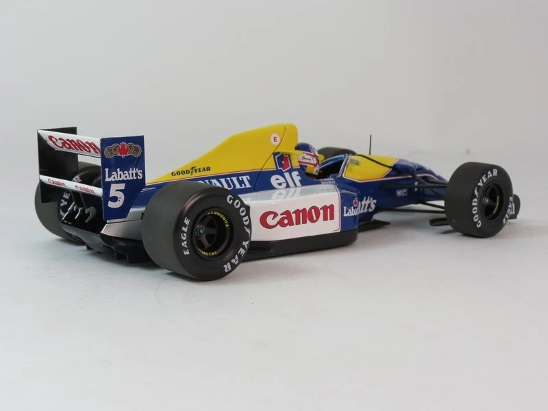 Minichamps Williams FW14B #5 Nigel Mansell World Champion 1992 1/18 110920005 - Immagine 3 di 4