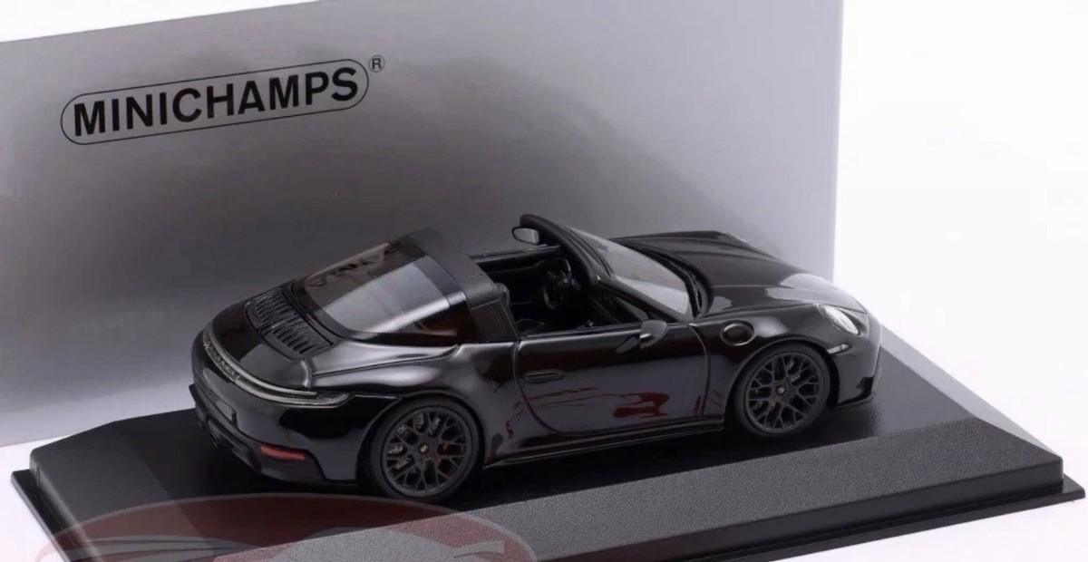 Porsche 911 (992.2) Targa 4 GTS Year 2024 black 1:43 Minichamps