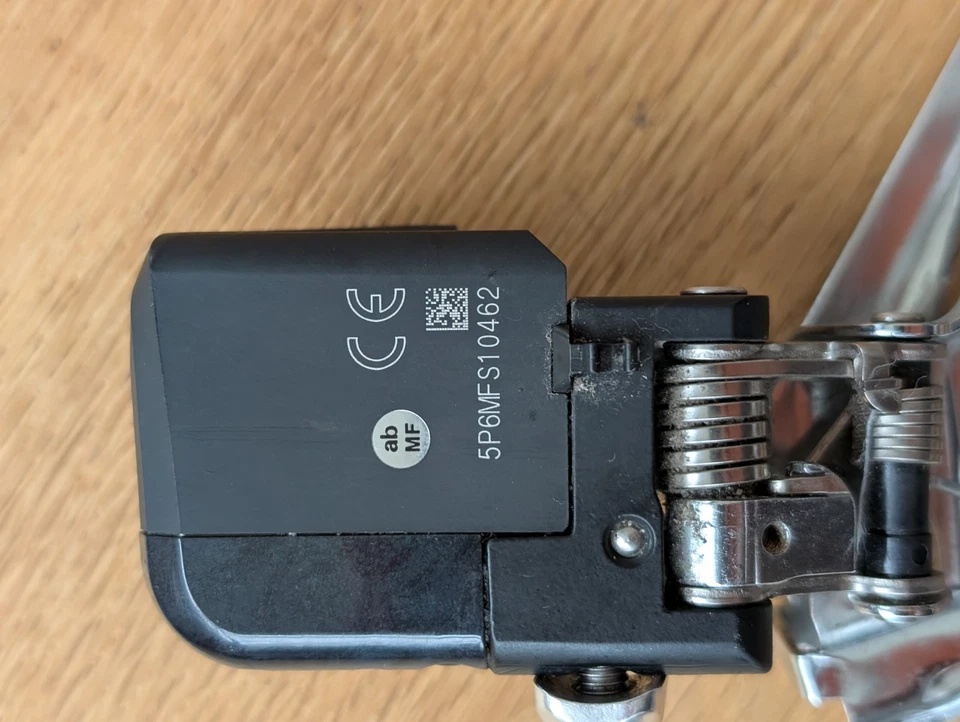 Shimano Ultegra Umwerfer FD-6870  DI2 Rennrad - Bild 3 von 4