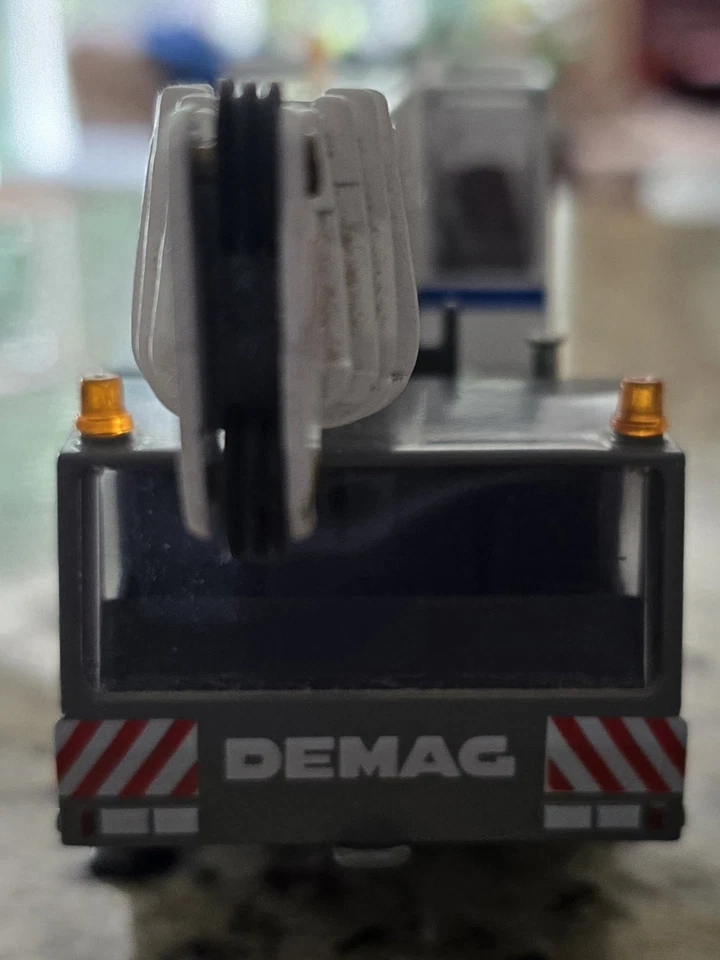 Vintage Conrad Terex Demag AC 155 Telescopic Crane 1:50 Diecast Model Germany - Image 4 of 4