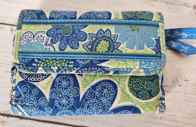 Vera Bradley ''Doodle Daisy'' Euro Trifold Wallet READ