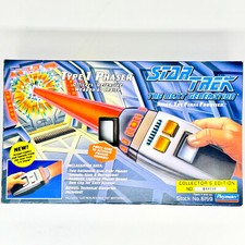 1994 Playmates Star Trek The Next Generation Type 1 Phaser, with ORIGINAL BOX