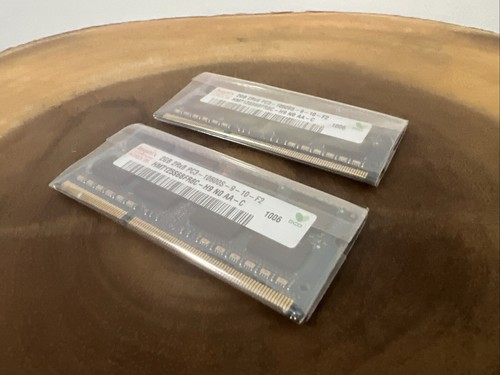 Hynix 4GB SODIMM Arbeitsspeicher 2Rx8 PC3-10600S-9-10-F2 DDR3 HMT125S6BFR8C-H9 (2x 2GB) - Bild 3 von 3