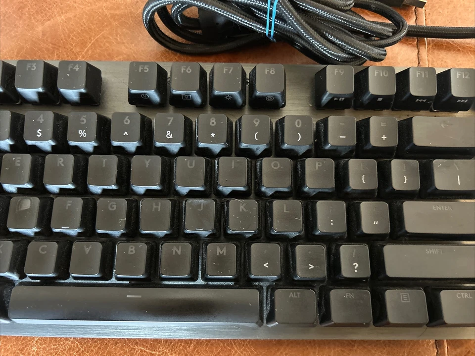 Teclado mecánico para juegos Logitech G513 carbono RGB GX rojo lineal 920-009301 Foto 3 de 4