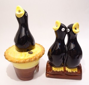 TWO (2) Pie Bird Funnel Vents * Blackbird out of Pie & Singing Blackbirds on Log