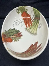 Effetti Italy Handmade LARGE  9 3/4" x 14 1/8 Oval Serving Dish Vegetable Design