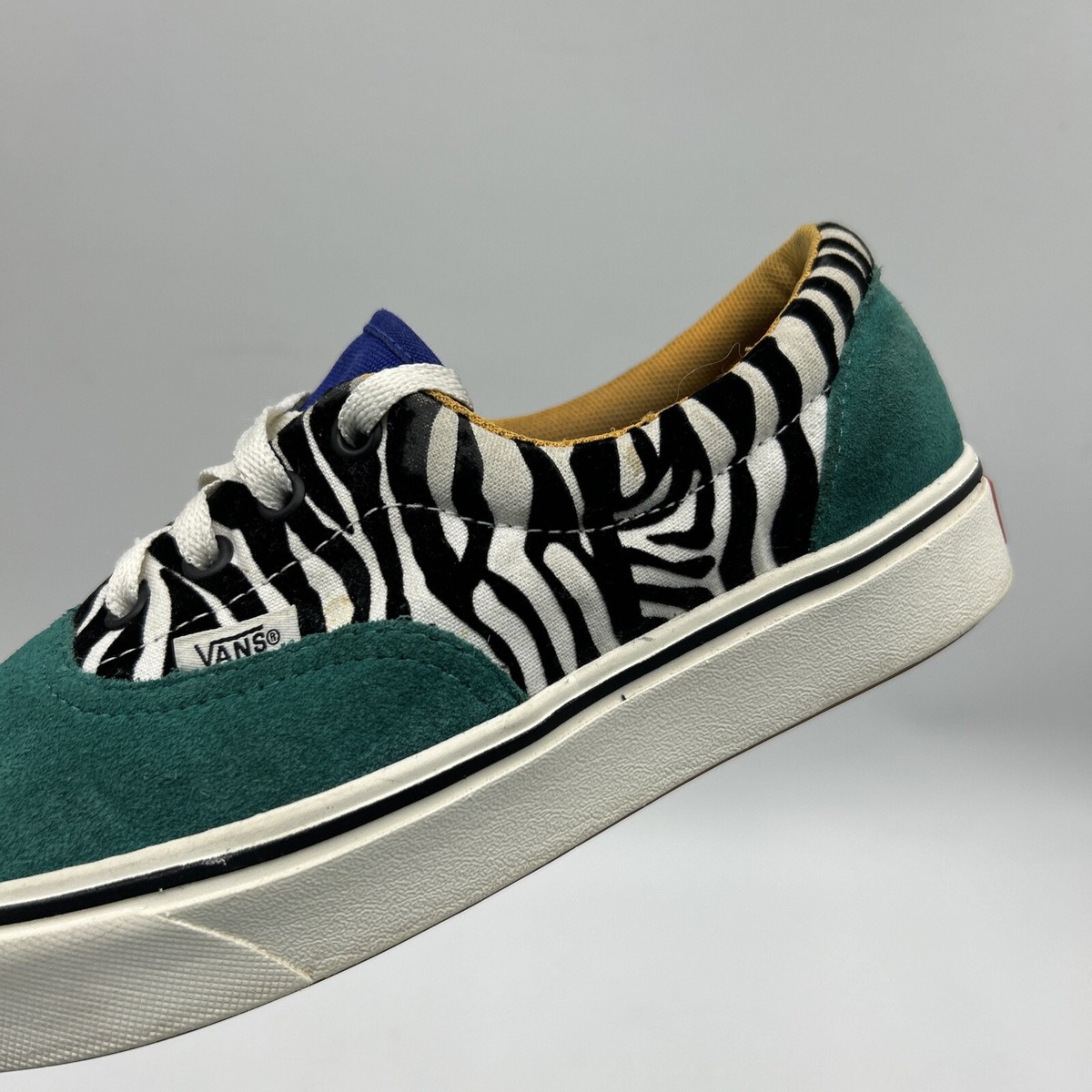 VANS Comfycush Era Zebra Low Top Sneakers Men Size 5.5 Women