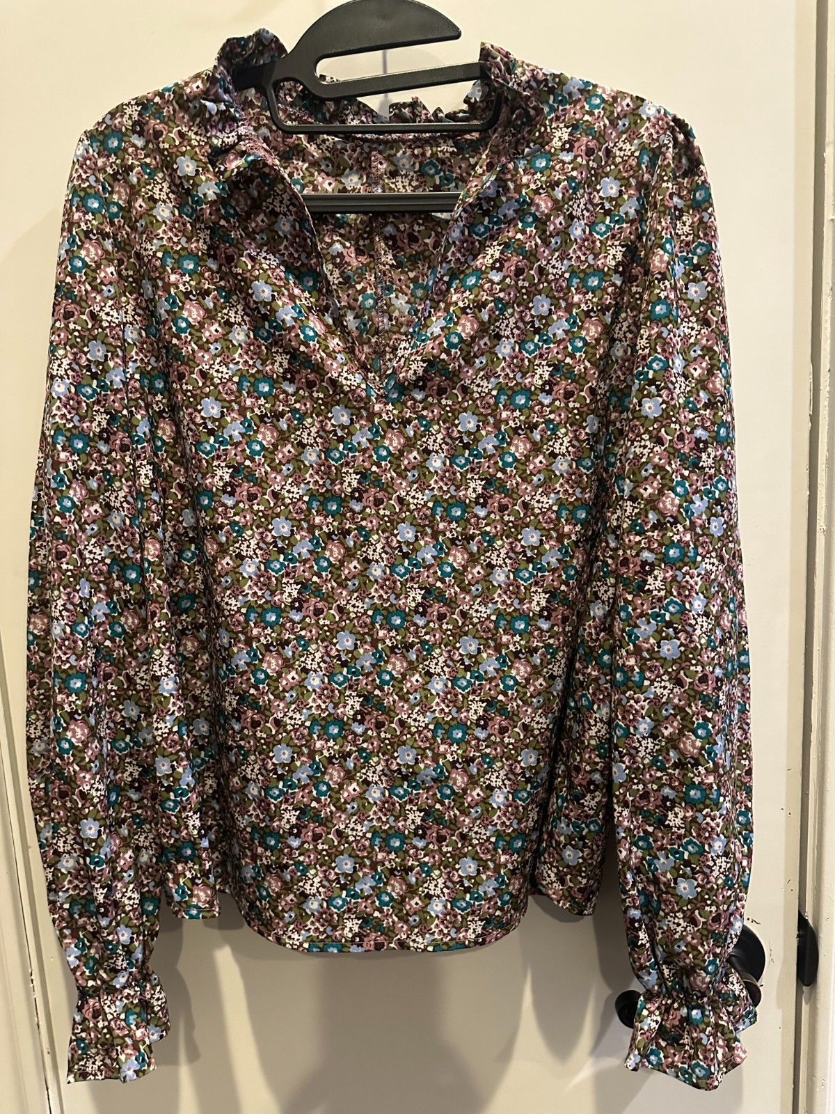 Multicoloured Floral Pattern blouse - image 1