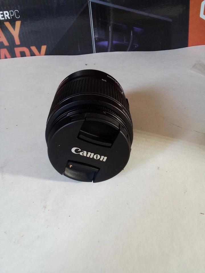 Canon EFS 18-55mm Lens Image Stabilizer with Macro 0.25M/0.8FT and Covers - Image 3 of 4
