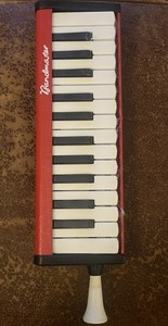 VINTAGE Bandmaster Rot & Schwarz Melodica Keyboard With Case GDR Great Condition