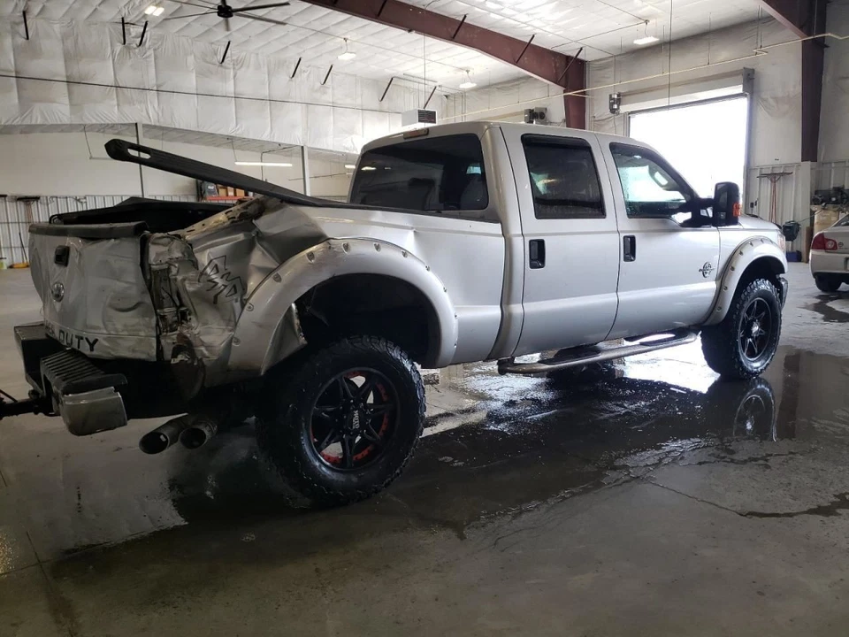 AC Condenser Fits 11-16 FORD F250SD PICKUP 471982 - Image 3 of 4