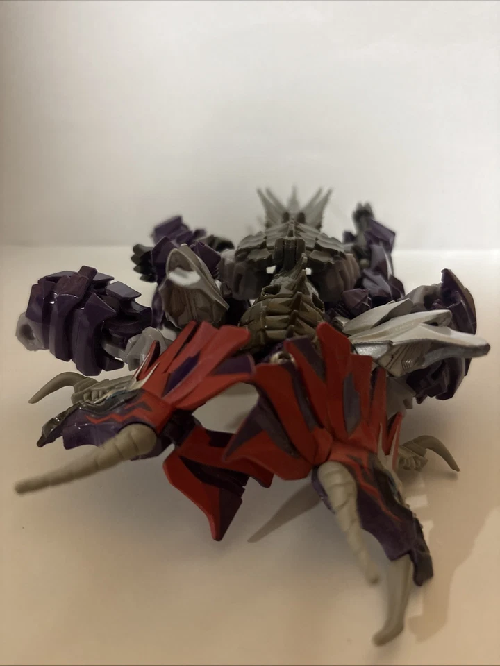 Hasbro Transformers Age of Extinction (2014) Deluxe Dinobot Slug - Image 4 of 4