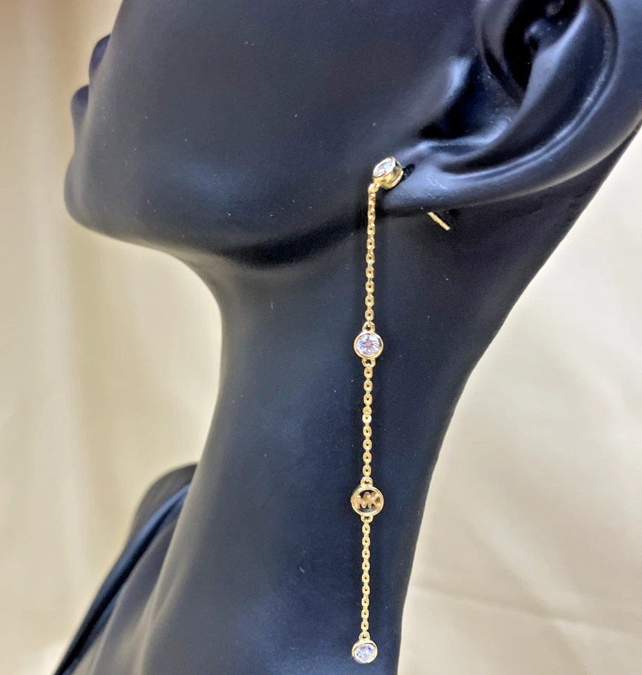 Pendientes colgantes lineales Michael Kors Brilliance enchapados en oro de 14 k con logotipo de circonita cúbica nuevos con etiquetas $115 Foto 3 de 4